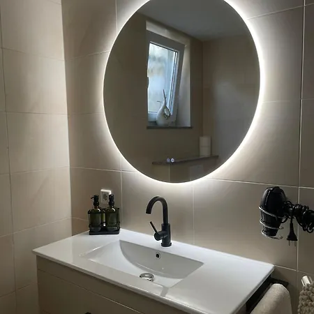 Apartman Mng *
